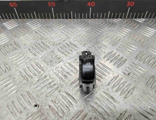 Кнопка стеклоподъемника заднего правого Hyundai Terracan (HP) 2001-2007  Hyundai Terracan Terracan (HP) 2001-2007