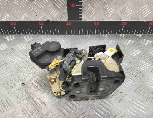 Замок двери задней правой Hyundai Terracan (HP) 2001-2007  Hyundai Terracan Terracan (HP) 2001-2007