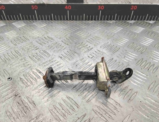 Ограничитель открывания двери задней Hyundai Terracan (HP) 2001-2007  Hyundai Terracan Terracan (HP) 2001-2007