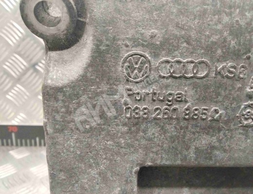 Кронштейн компрессора кондиционера Volkswagen Passat B5 (3B) 1996-2000  Volkswagen Passat Passat B5 (3B) 1996-2000