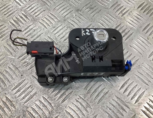 Кнопка открытия багажника Opel Meriva A 2002-2006  Opel Meriva Meriva A 2002-2006