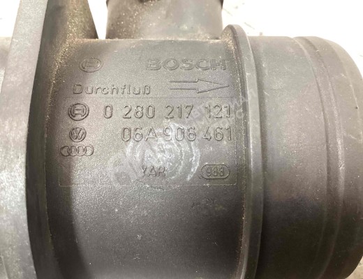 Расходомер воздуха Audi A3 I (8L) 2000-2003 рестайлинг  Audi A3 A3 I (8L) 2000-2003 рестайлинг