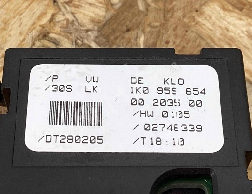 Датчик угла поворота руля Volkswagen Touran I (1T) 2003-2006  Volkswagen Touran Touran I (1T) 2003-2006