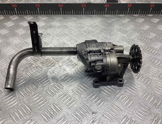Насос масляный Mercedes C (W203) 2000-2004  Mercedes C C (W203) 2000-2004
