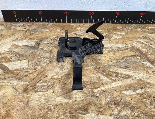 Замок капота Audi A4 B7 (8EC, 8ED) 2004-2008  Audi A4 A4 B7 (8EC, 8ED) 2004-2008