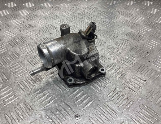 Корпус термостата Mercedes C (W203) 2000-2004  Mercedes C C (W203) 2000-2004