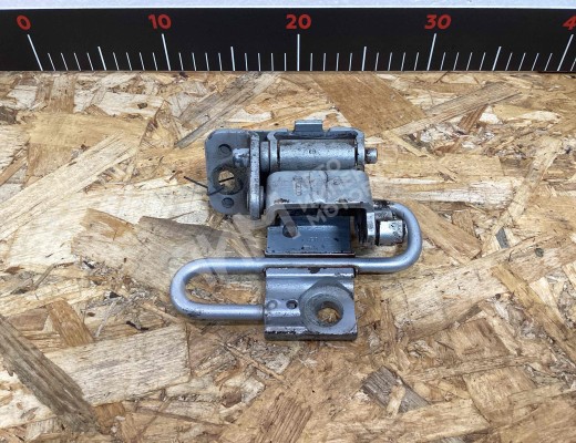 Петля двери передней левой Audi A3 I (8L) 1996-2000  Audi A3 A3 I (8L) 1996-2000