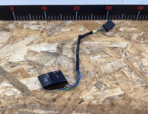 Кнопка центрального замка Audi A6 C5 (4B) 1997-2001  Audi A6 A6 C5 (4B) 1997-2001