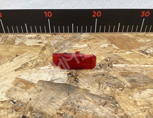 Фонарь салона (плафон) Audi A6 C5 (4B) 1997-2001  Audi A6 A6 C5 (4B) 1997-2001