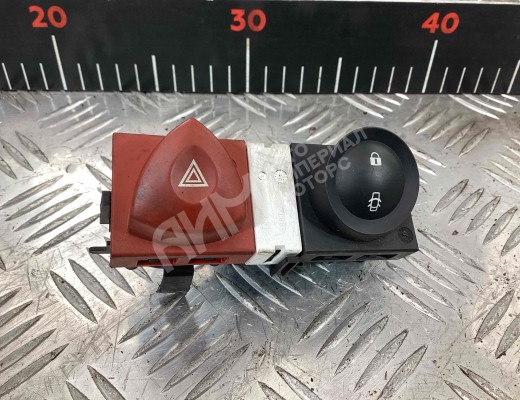 Кнопка аварийной сигнализации Renault Megane II 2002-2006  Renault Megane Megane II 2002-2006
