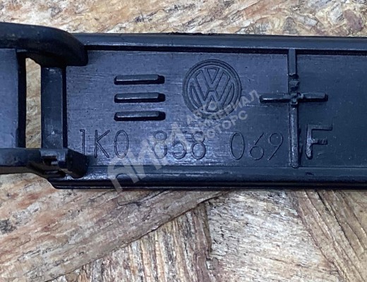 Рамка под магнитолу Volkswagen Jetta V (1K) 2005-2011  Volkswagen Jetta Jetta V (1K) 2005-2011