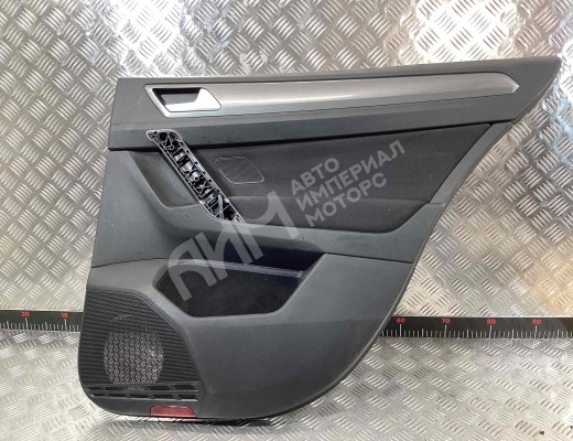 Обшивка двери задней правой (дверная карта) Volkswagen Golf Sportsvan I 2014-2020  Volkswagen Golf Sportsvan Golf Sportsvan I 2014-2020