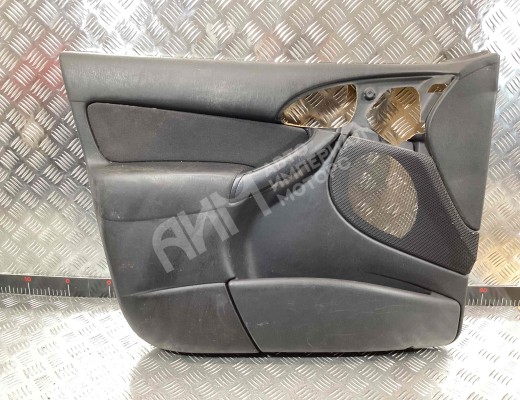 Обшивка двери передней левой (дверная карта) Ford Focus I 2001-2005 рестайлинг  Ford Focus Focus I 2001-2005 рестайлинг