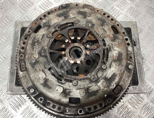 Маховик Volkswagen Touran I (1T) 2003-2006  Volkswagen Touran Touran I (1T) 2003-2006