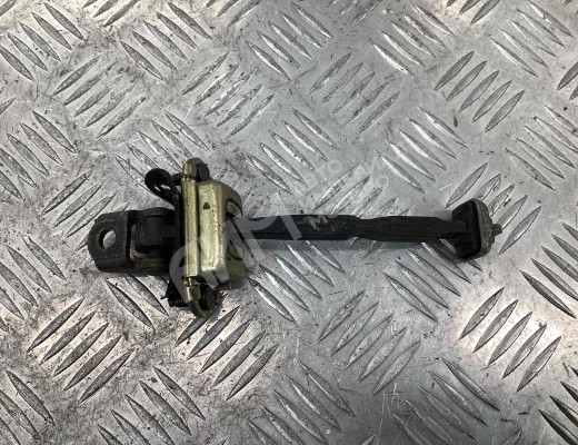 Ограничитель открывания двери Ford Focus I 2001-2005 рестайлинг  Ford Focus Focus I 2001-2005 рестайлинг