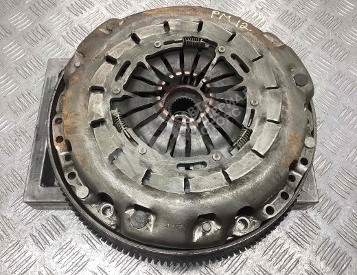 Маховик Mercedes C (W203) 2000-2004  Mercedes C C (W203) 2000-2004