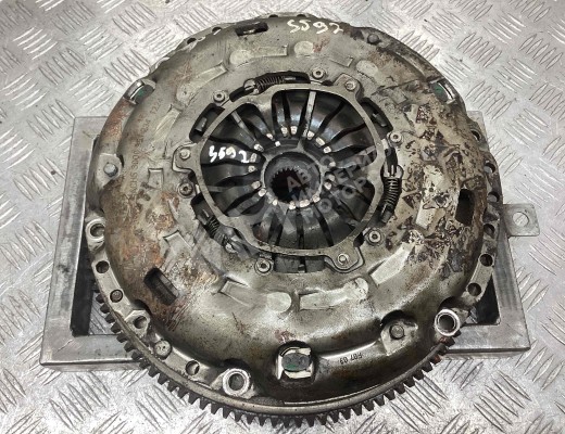 Маховик Ford Mondeo III 2003-2007 рестайлинг  Ford Mondeo Mondeo III 2003-2007 рестайлинг