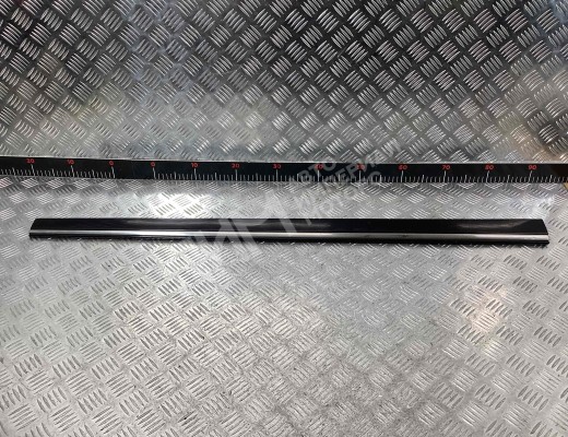 Молдинг двери передней правой Mercedes E (W211) 2002-2006  Mercedes E E (W211) 2002-2006