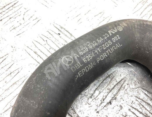 Патрубок (трубопровод, шланг) Mercedes Vito II (W639) 2003-2010  Mercedes Vito Vito II (W639) 2003-2010