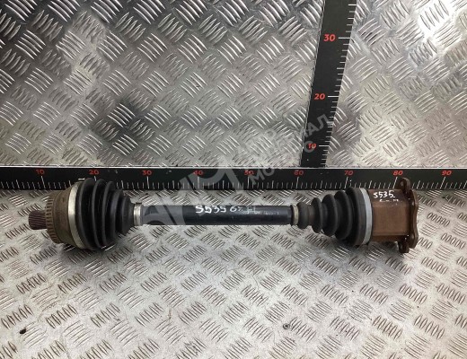 Полуось передняя левая (приводной вал, ШРУС) Audi A4 B6 (8EC, 8E5) 2000-2004  Audi A4 A4 B6 (8EC, 8E5) 2000-2004