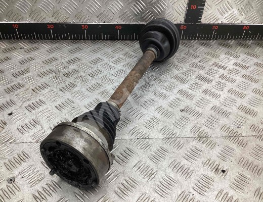 Полуось передняя левая (приводной вал, ШРУС) Volkswagen Passat B6 (3C) 2005-2010  Volkswagen Passat Passat B6 (3C) 2005-2010