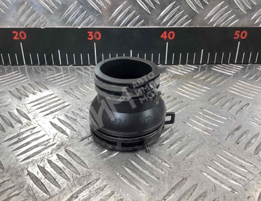 Патрубок турбины Volkswagen Golf IV (1J) 1997-2004  Volkswagen Golf Golf IV (1J) 1997-2004