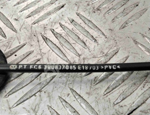 Трос двери передней Volkswagen Passat B5+ (3B) 2000-2005 рестайлинг  Volkswagen Passat Passat B5+ (3B) 2000-2005 рестайлинг