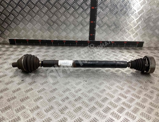 Полуось передняя правая (приводной вал, ШРУС) Volkswagen Touran I (1T) 2003-2006  Volkswagen Touran Touran I (1T) 2003-2006