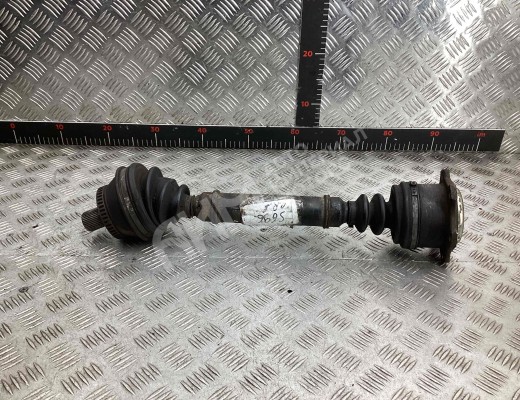Полуось передняя правая (приводной вал, ШРУС) Audi A6 C5 (4B) 1997-2001  Audi A6 A6 C5 (4B) 1997-2001