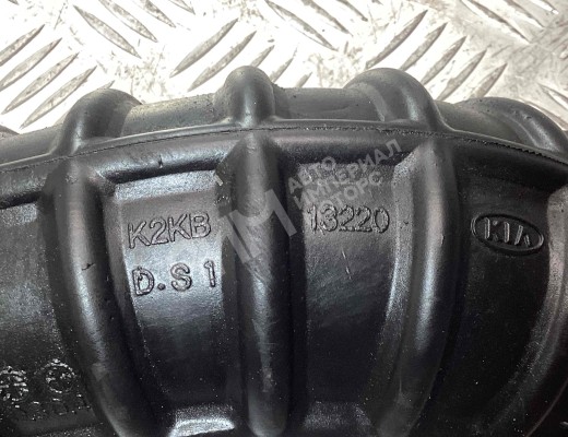 Патрубок интеркулера Kia Carens I (FJ) 2002-2006 рестайлинг  Kia Carens Carens I (FJ) 2002-2006 рестайлинг
