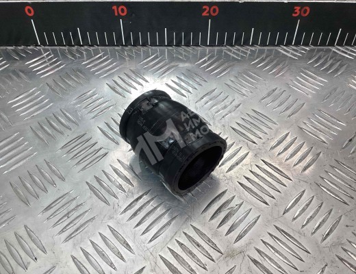 Патрубок интеркулера Peugeot 307 (3A/3H) 2001-2005  Peugeot 307 307 (3A/3H) 2001-2005