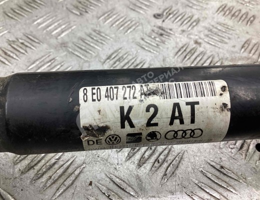Полуось передняя правая (приводной вал, ШРУС) Audi A4 B6 (8EC, 8E5) 2000-2004  Audi A4 A4 B6 (8EC, 8E5) 2000-2004