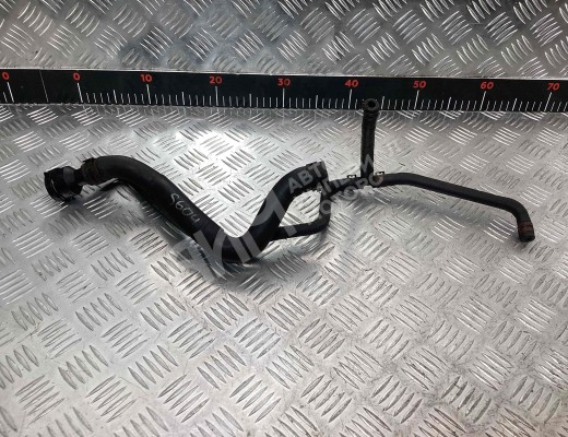 Патрубок радиатора Volkswagen Golf V (1K) 2004-2009  Volkswagen Golf Golf V (1K) 2004-2009