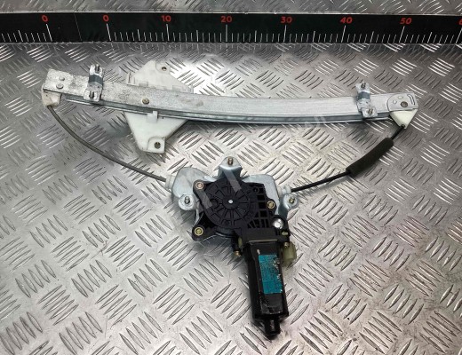 Стеклоподъемник задний левый Hyundai Sonata IV (EF) 2001-2004 рестайлинг  Hyundai Sonata Sonata IV (EF) 2001-2004 рестайлинг