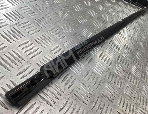 Молдинг стекла двери задней левой наружный Hyundai Sonata IV (EF) 2001-2004 рестайлинг  Hyundai Sonata Sonata IV (EF) 2001-2004 рестайлинг
