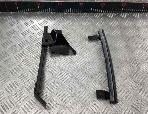 Направляющая стекла Hyundai Sonata IV (EF) 2001-2004 рестайлинг  Hyundai Sonata Sonata IV (EF) 2001-2004 рестайлинг