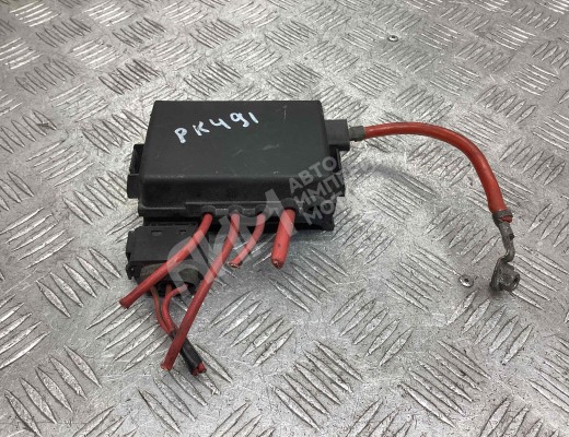 Блок предохранителей Volkswagen Golf IV (1J) 1997-2004  Volkswagen Golf Golf IV (1J) 1997-2004