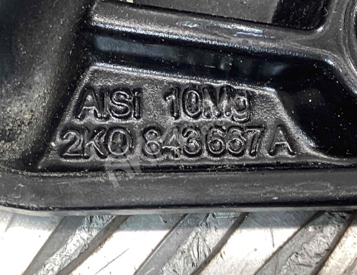 Ответная часть (скоба) замка двери Volkswagen Caddy III (2K) 2004-2010  Volkswagen Caddy Caddy III (2K) 2004-2010