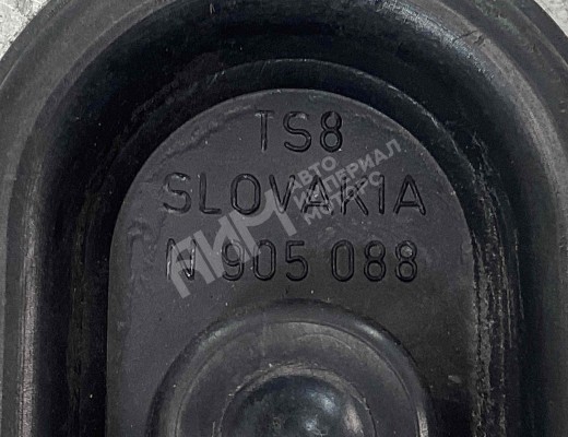 Пластик Volkswagen Caddy III (2K) 2004-2010  Volkswagen Caddy Caddy III (2K) 2004-2010