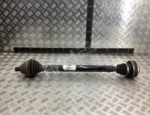 Полуось передняя правая (приводной вал, ШРУС) Volkswagen Caddy III (2K) 2010-2015 рестайлинг  Volkswagen Caddy Caddy III (2K) 2010-2015 рестайлинг