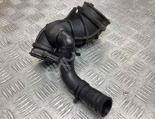 Патрубок воздушного фильтра Opel Astra G 1998-2004  Opel Astra Astra G 1998-2004