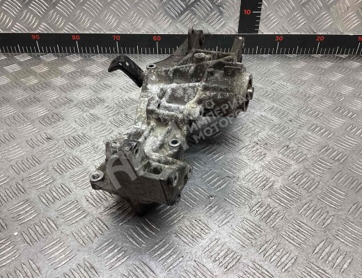 Кронштейн генератора Volkswagen Passat B5 (3B) 1996-2000  Volkswagen Passat Passat B5 (3B) 1996-2000