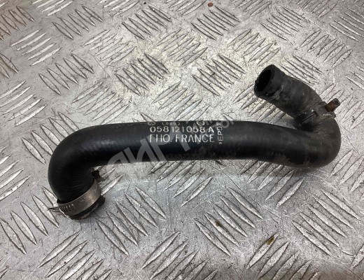 Патрубок (трубопровод, шланг) Volkswagen Passat B5 (3B) 1996-2000  Volkswagen Passat Passat B5 (3B) 1996-2000