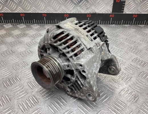 Генератор Volkswagen Passat B5 (3B) 1996-2000  Volkswagen Passat Passat B5 (3B) 1996-2000