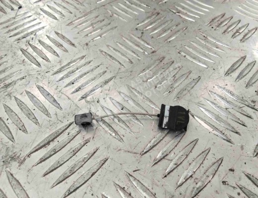 Трос двери передней Volkswagen Passat B5+ (3B) 2000-2005 рестайлинг  Volkswagen Passat Passat B5+ (3B) 2000-2005 рестайлинг