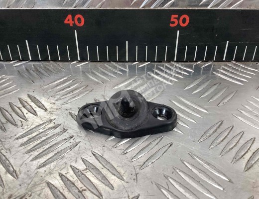 Ответная часть (скоба) замка двери Volkswagen Caddy III (2K) 2004-2010  Volkswagen Caddy Caddy III (2K) 2004-2010