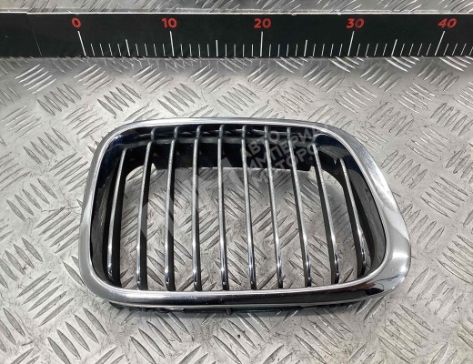 Решетка радиатора BMW 3-Series (E46) 1998-2001  BMW 3-Series 3-Series (E46) 1998-2001