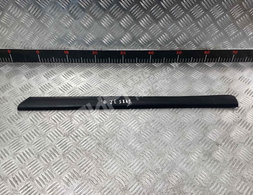 Молдинг двери задней правой Audi A4 B5 (8D) 1999-2001 рестайлинг  Audi A4 A4 B5 (8D) 1999-2001 рестайлинг