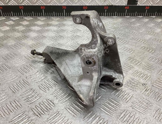 Кронштейн генератора Subaru Impreza II (GG/G11) 2000-2002  Subaru Impreza Impreza II (GG/G11) 2000-2002