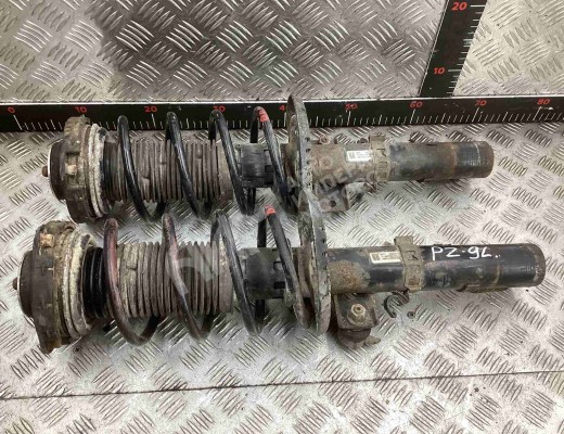 Стойка передняя правая Volkswagen Polo IV (9N) 2001-2005  Volkswagen Polo Polo IV (9N) 2001-2005